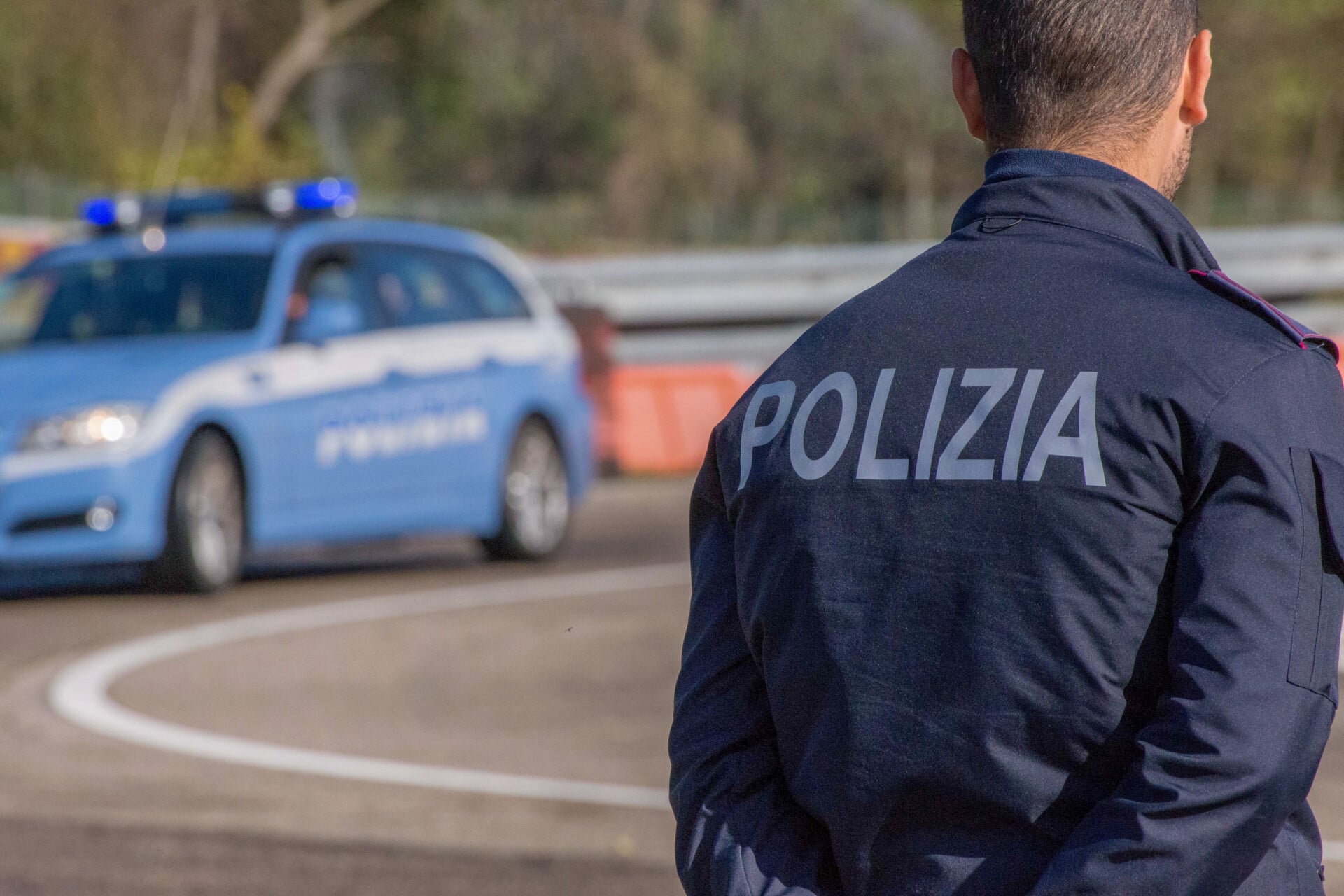 Νεκρός 19χρονος από μαχαιριά σε σχολείο