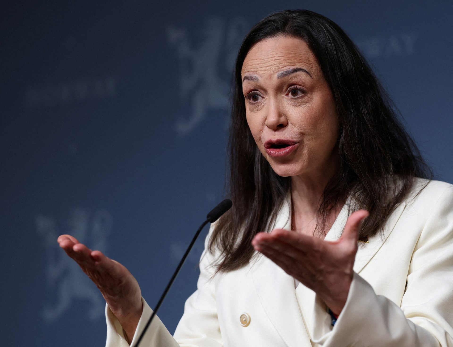 Ματσάδο: Θα επιστρέψω στη Βενεζουέλα το συντομότερο