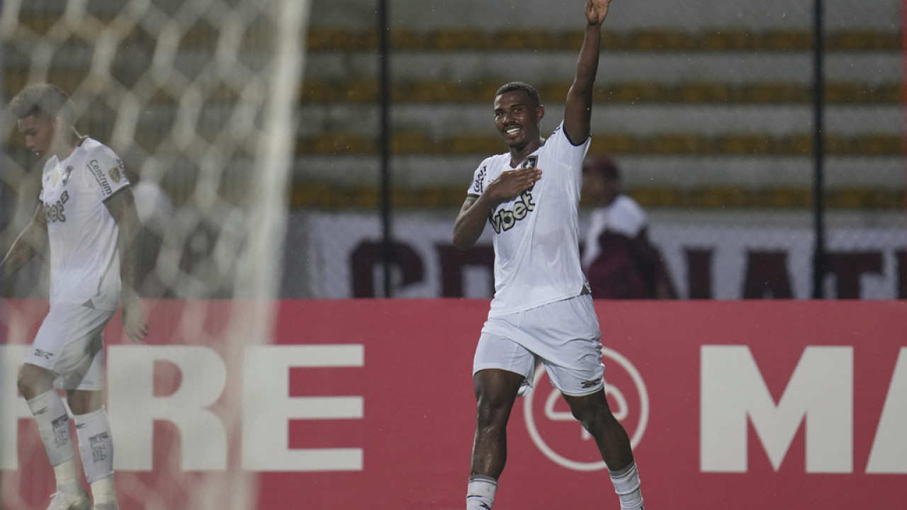 Κουϊαμπάνο: Ενημερώθηκε ότι συνεχίζει στον Ολυμπιακό, λένε οι Βραζιλιάνοι