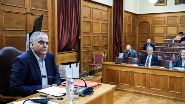 Ο τραγέλαφος συνεχίζεται στην εξεταστική: Κάλεσαν τον Σκουρλέτη- έναν μήνα υπουργό - να μιλήσει για ΟΠΕΚΕΠΕ: «Δεν θα συμβάλουμε στον ευτελισμό της επιτροπής»