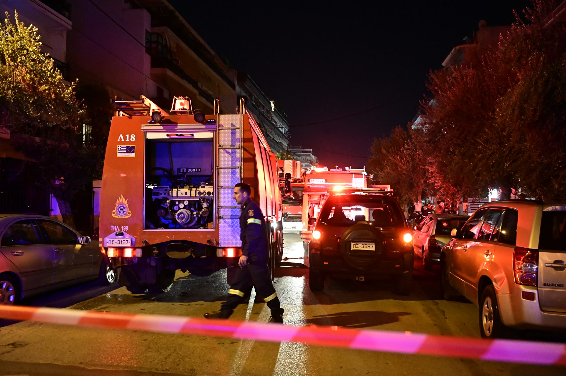 Πυρκαγιά σε διαμέρισμα στο Περιστέρι: 2 γυναίκες στο νοσοκομείο