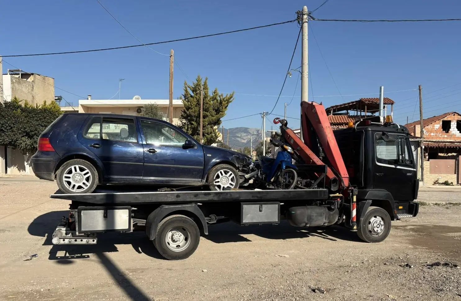 Μενίδι: Ειδική αστυνομική επιχείρηση σε οικισμούς