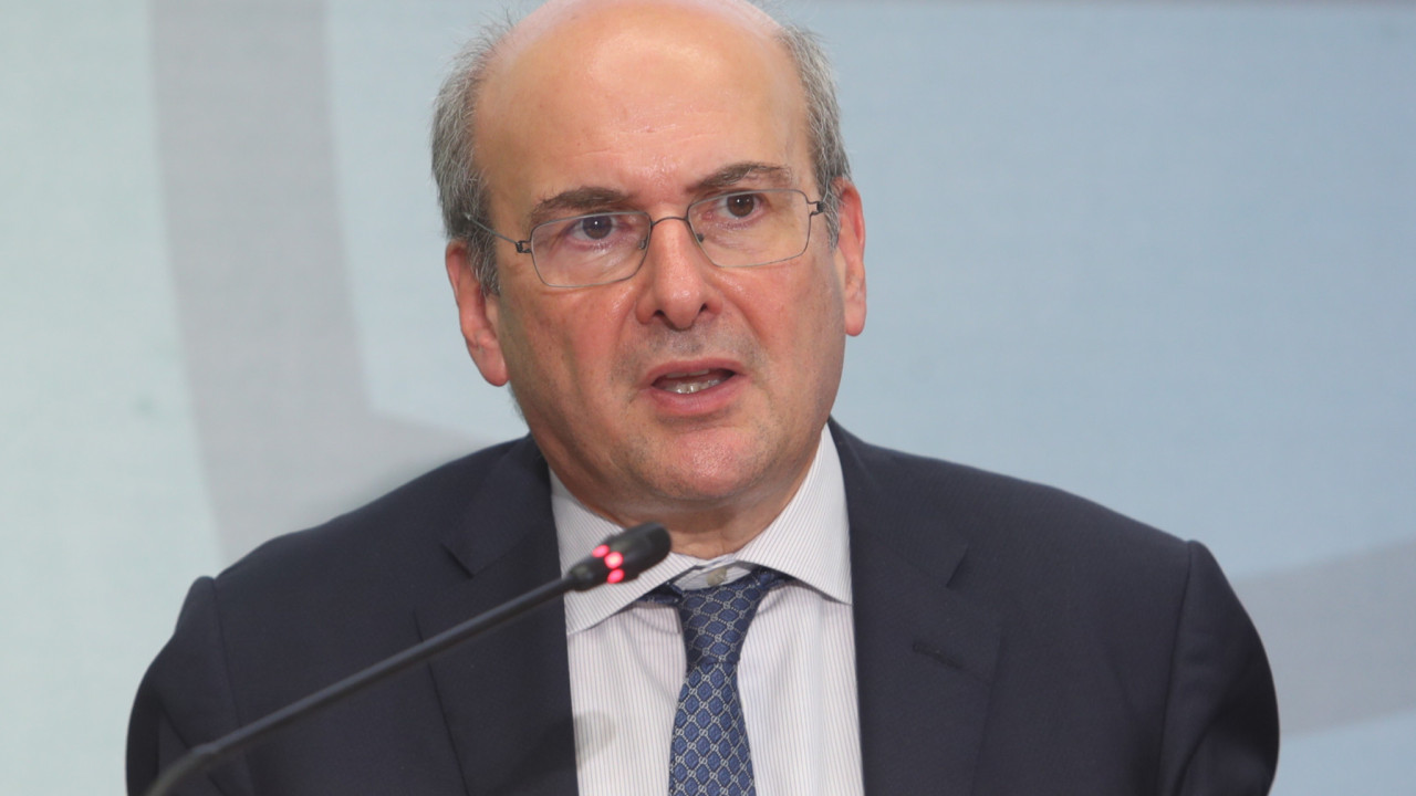 Χατζηδάκης στον ΣΚΑΪ: Αν δεν βρούμε λύση με τους αγρότες, θα εφαρμοστεί ο νόμος