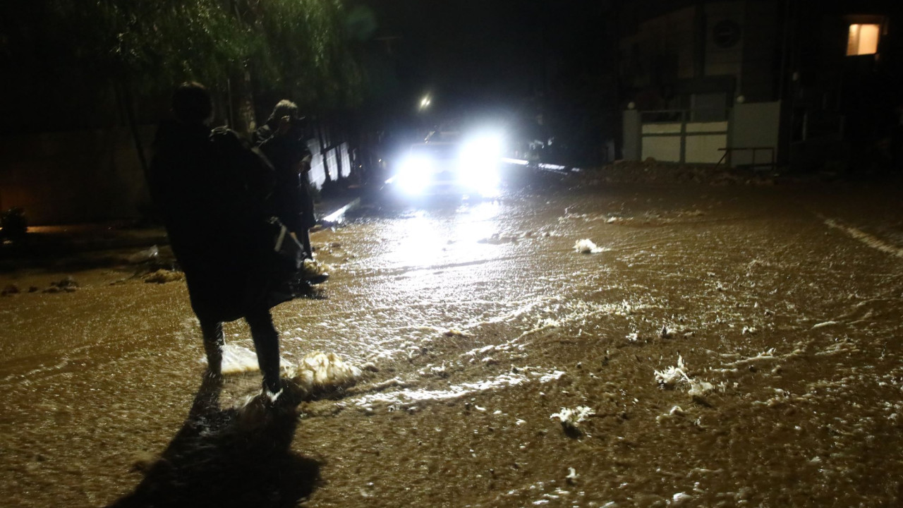 Τραγωδία στη Γλυφάδα: «Ενδεχομένως να χτυπήθηκε από κάποιο αντικείμενο», λένε μάρτυρες για την 56χρονη