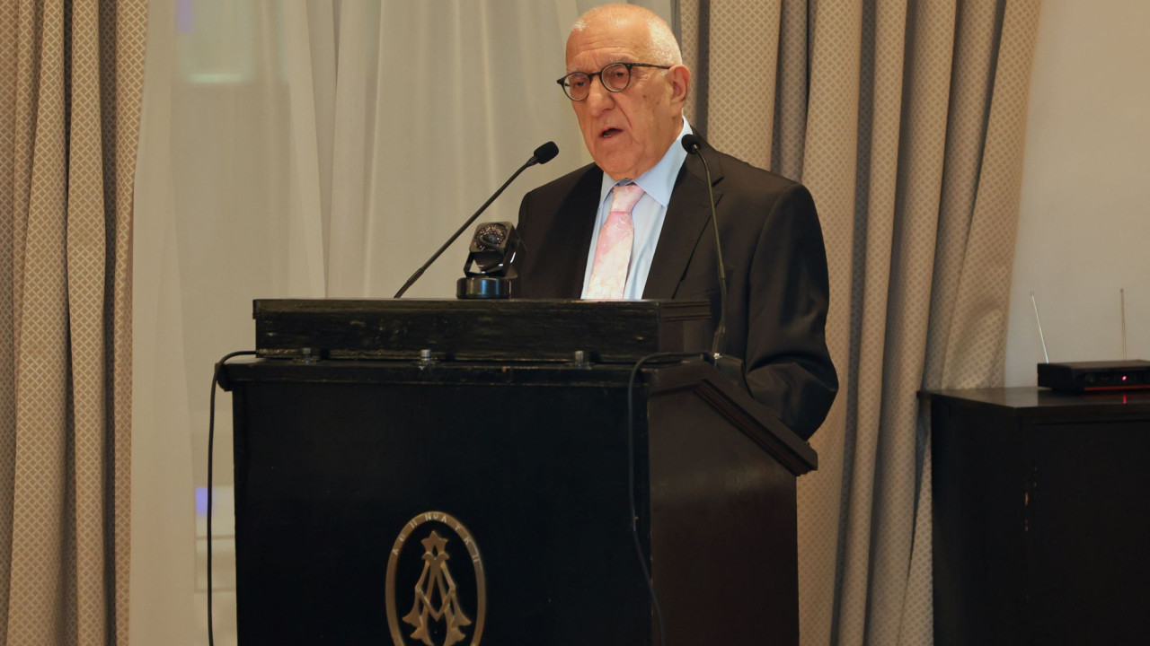 Συλλυπητήρια Νικήτα Κακλαμάνη για την εκδημία του Αλέξανδρου Παπαδόγγονα