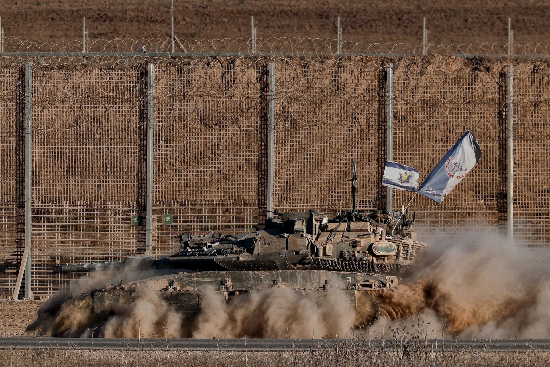 Σε κατάσταση «υψηλού συναγερμού» για τυχόν επέμβαση των ΗΠΑ στο Ιράν