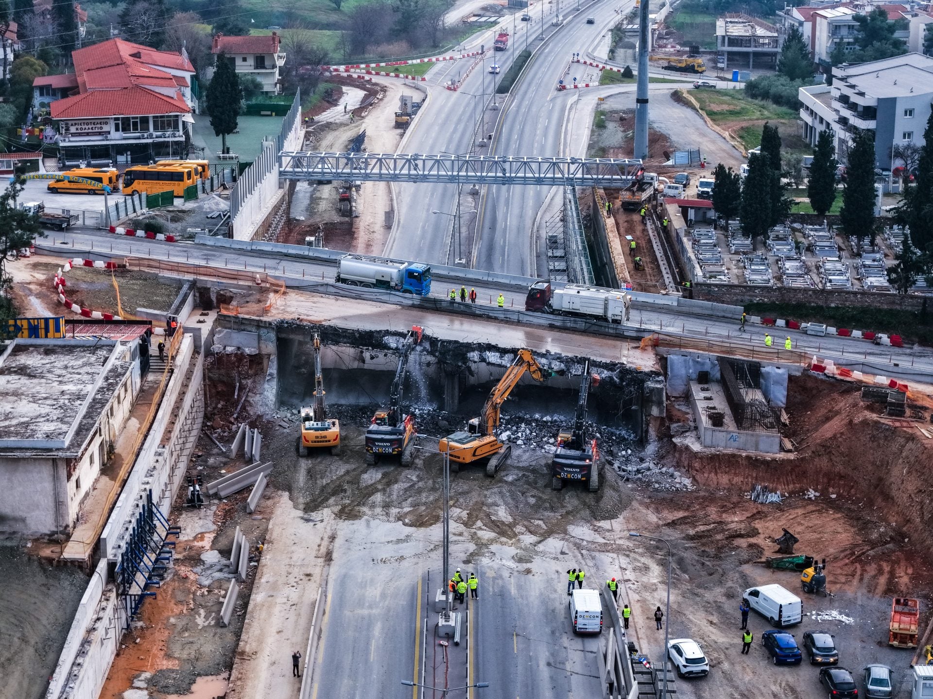 Κατεδαφίζεται η γέφυρα Πανοράματος λόγω FlyOver