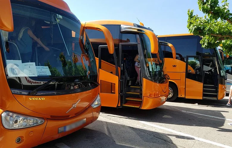 Τι συμβαίνει με τα δρομολόγια των ΚΤΕΛ και τα αγροτικά μπλόκα – News.gr