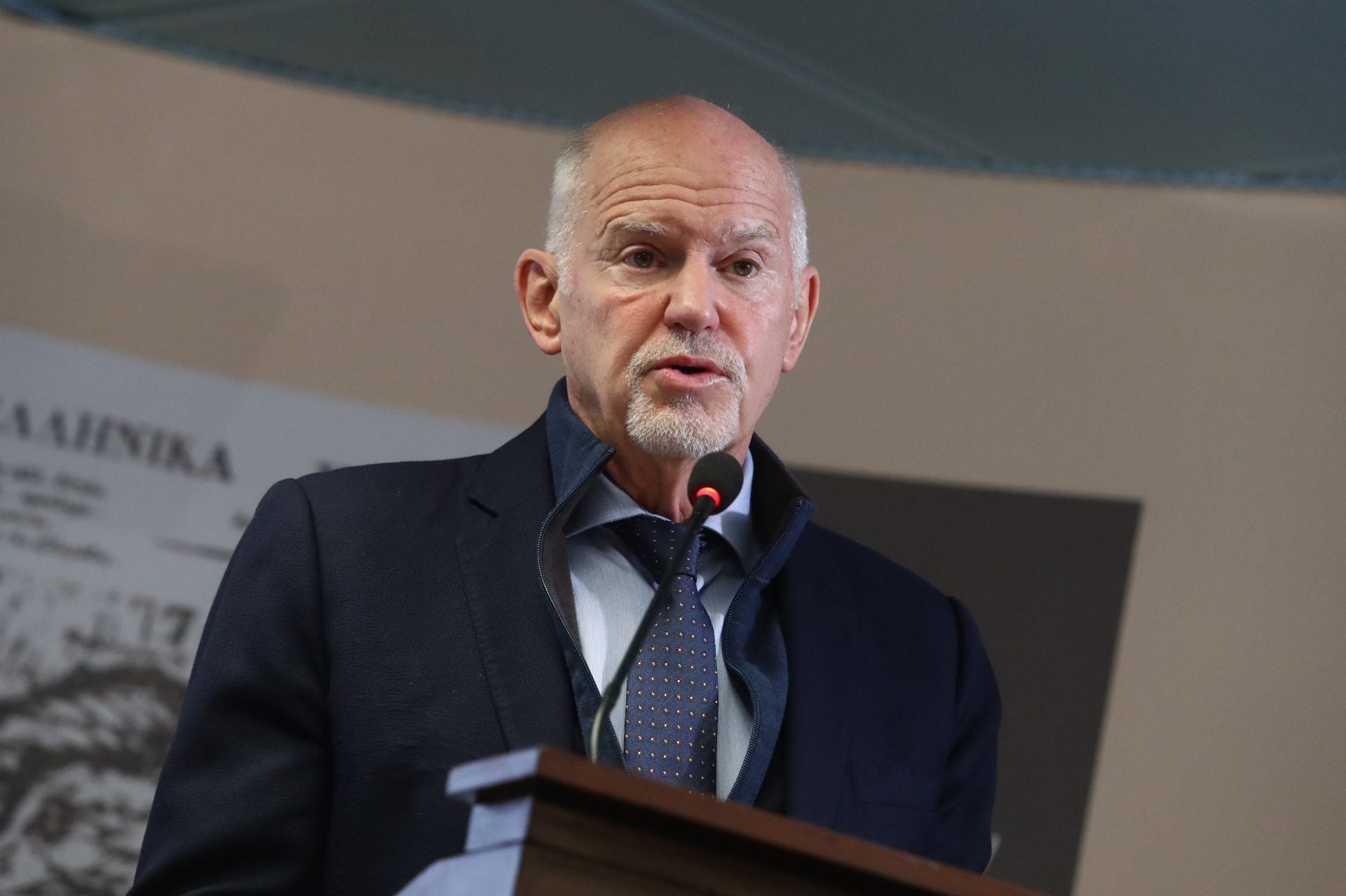 Γ. Παπανδρέου για Σ. Βαλυράκη: «Σήμερα που το κράτος δικαίου δοκιμάζεται ξανά, η στάση του Σήφη δεν είναι απλώς μνήμη: Είναι φάρος»