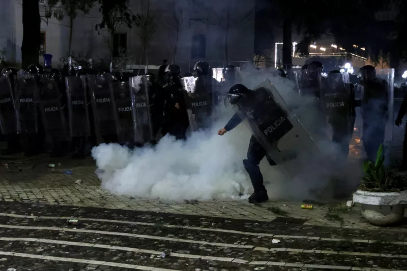 Ταραχές στα Τίρανα