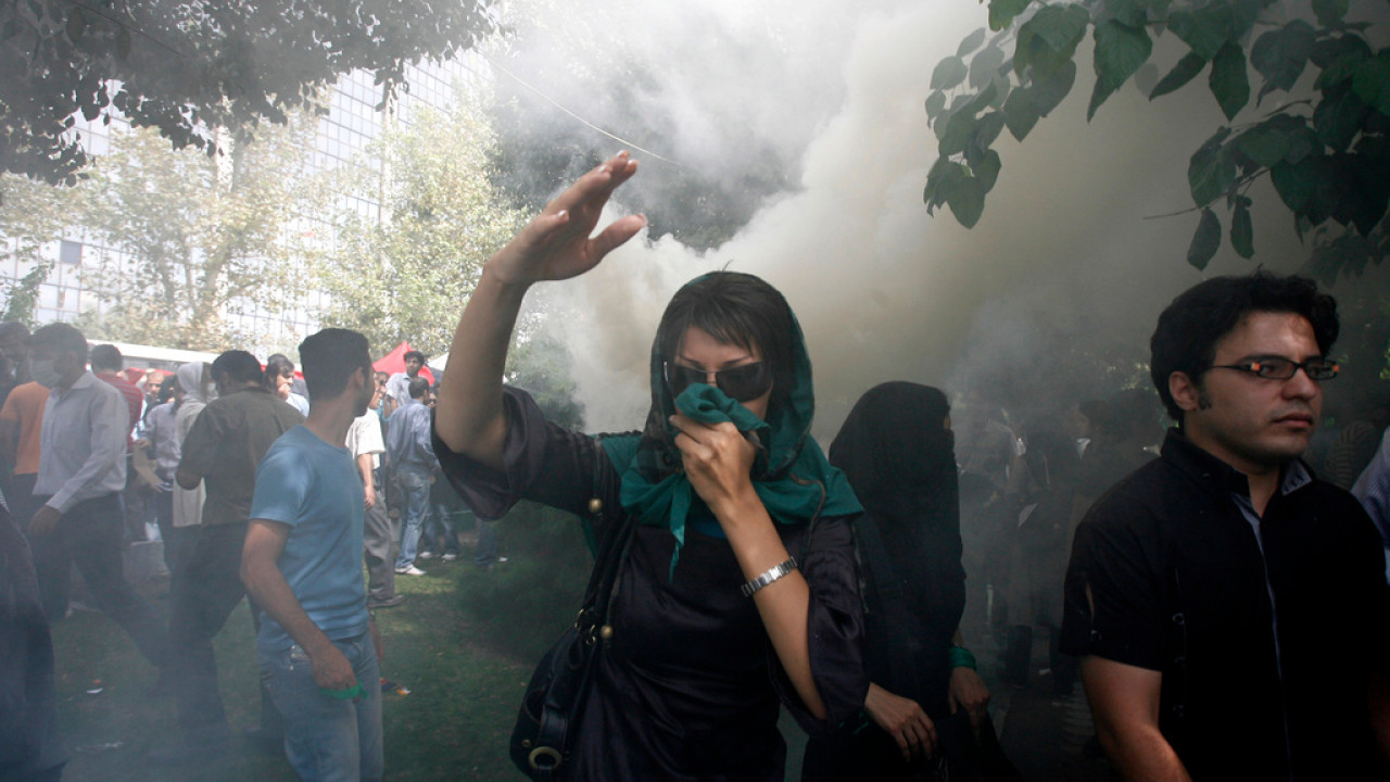 Ιράν: Πυροβολούν τους διαδηλωτές στα μάτια - Συγκλονιστικές μαρτυρίες