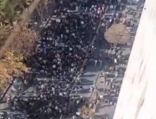 Τουλάχιστον 6 νεκροί στις διαδηλώσεις κατά της ακρίβειας – 30 συλλήψεις στην Τεχεράνη