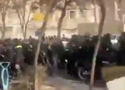 Δύο νεκροί, 30 τραυματίες σε ένοπλες συγκρούσεις στα νοτιοδυτικά