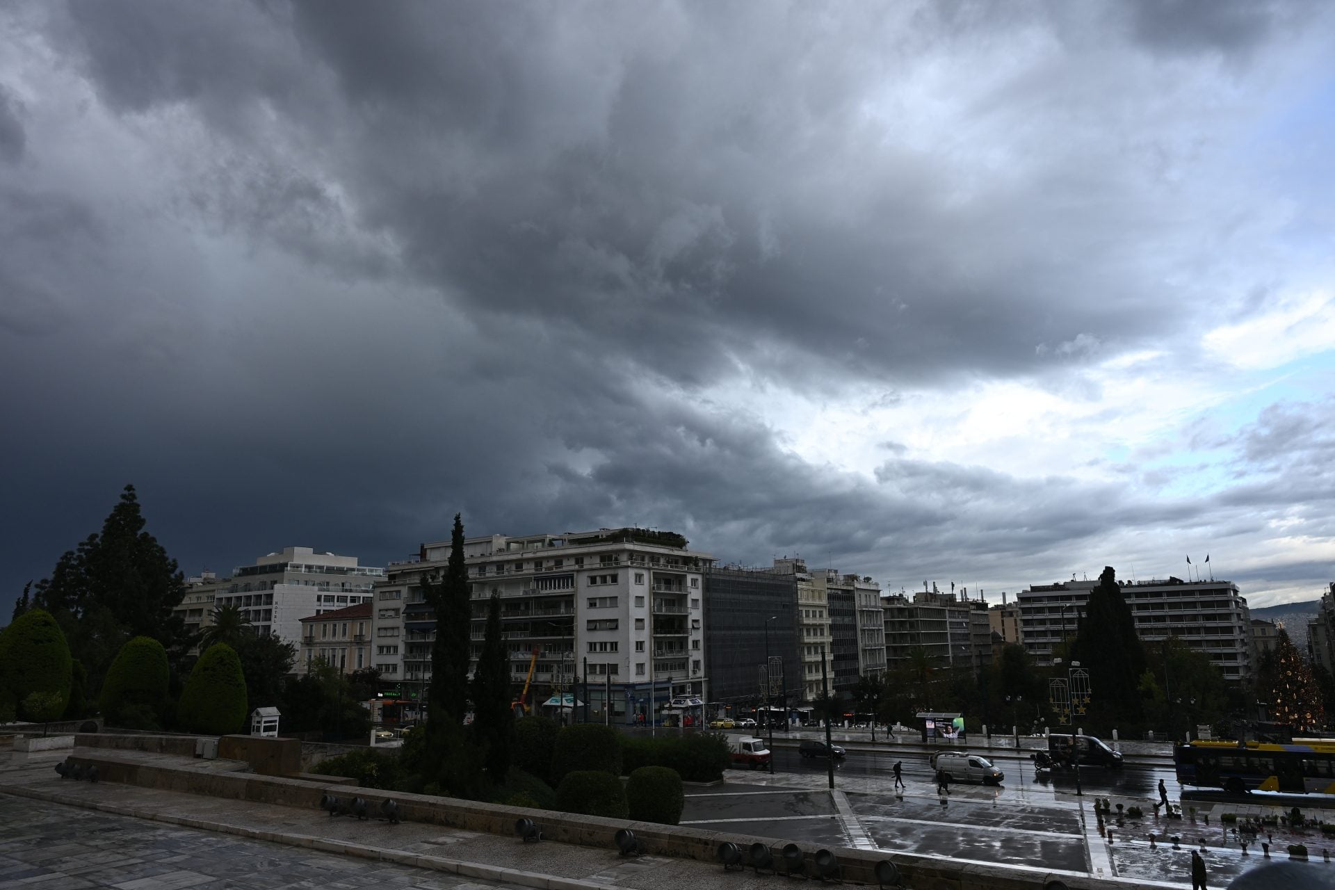 Πού αναμένονται ισχυρές καταιγίδες – Η νεότερη εκτίμηση της ΕΜΥ