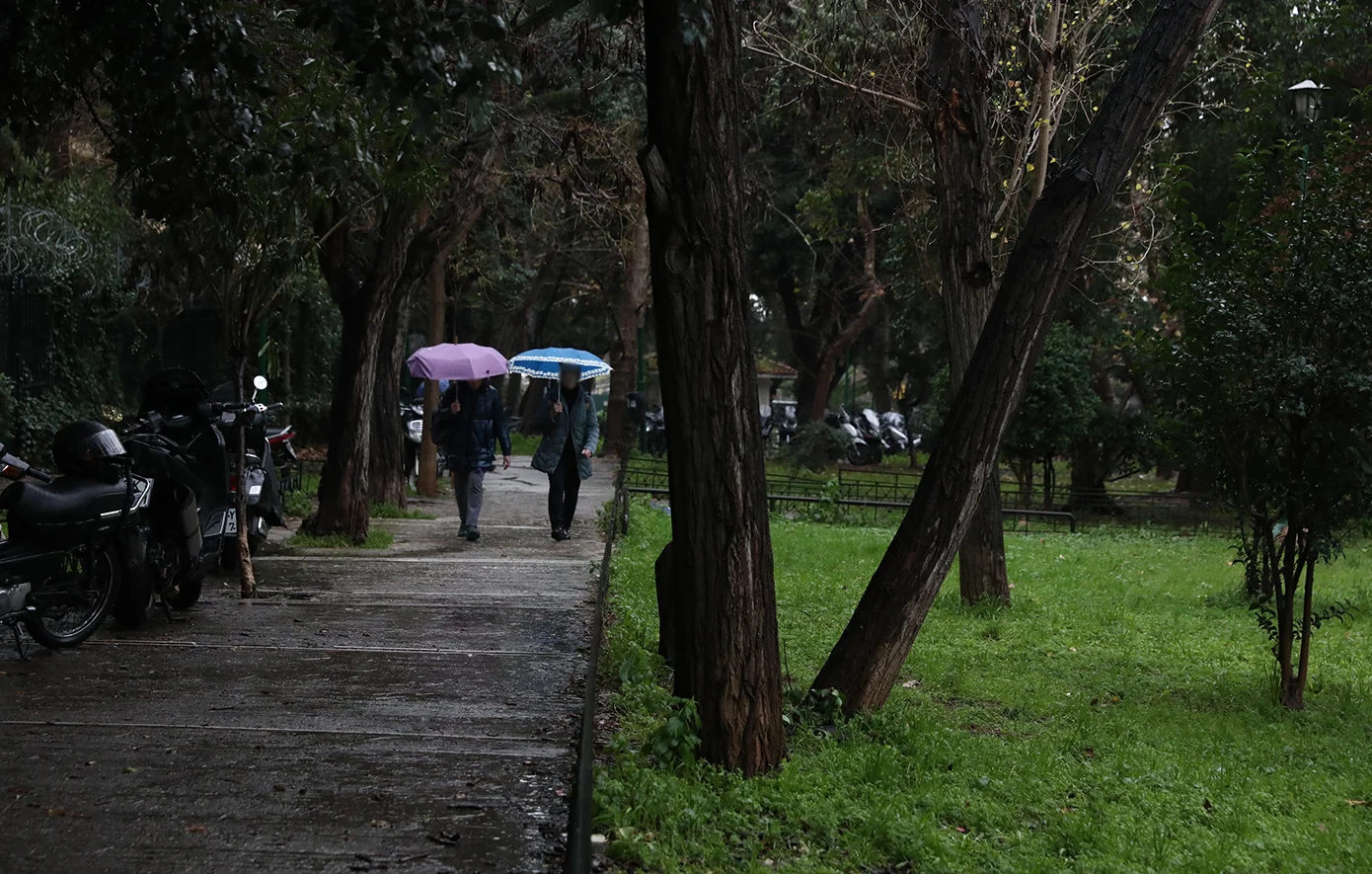 Έκτακτο δελτίο επιδείνωσης καιρού με καταιγίδες και χαλάζι – Σε ποιες περιοχές θα υπάρχει «πορτοκαλί» συναγερμός