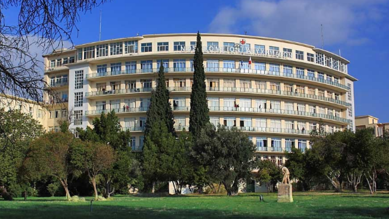 Πατήσια: Στο ΚΑΤ με κατάγματα 17χρονος μετά από ληστεία - Του πήραν το κινητό και τον ξυλοφόρτωσαν