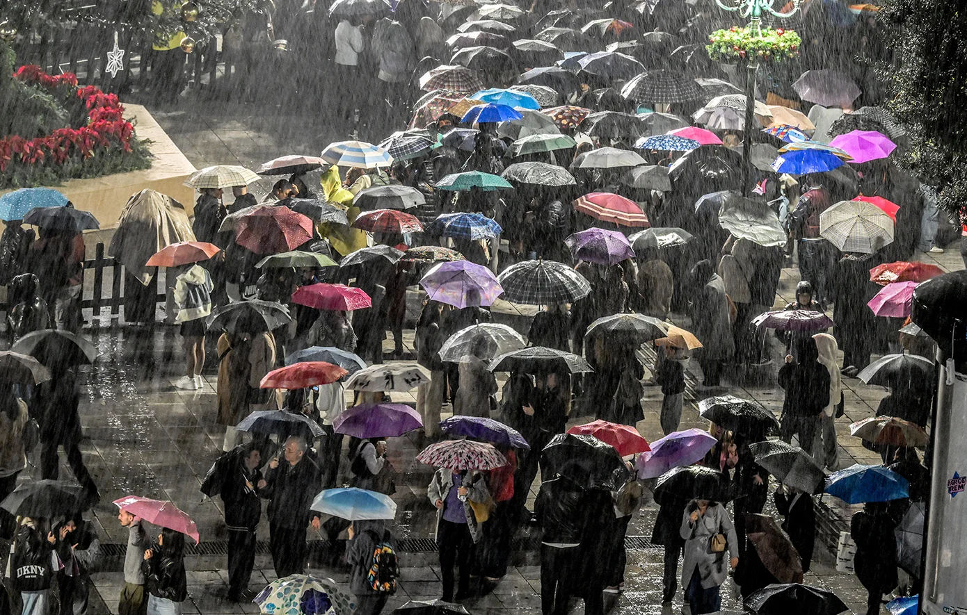 Σε Red Code η Αττική και άλλες τέσσερις περιφέρειες – Συνεδρίασε η Επιτροπή Εκτίμησης Κινδύνου ενόψει της κακοκαιρίας