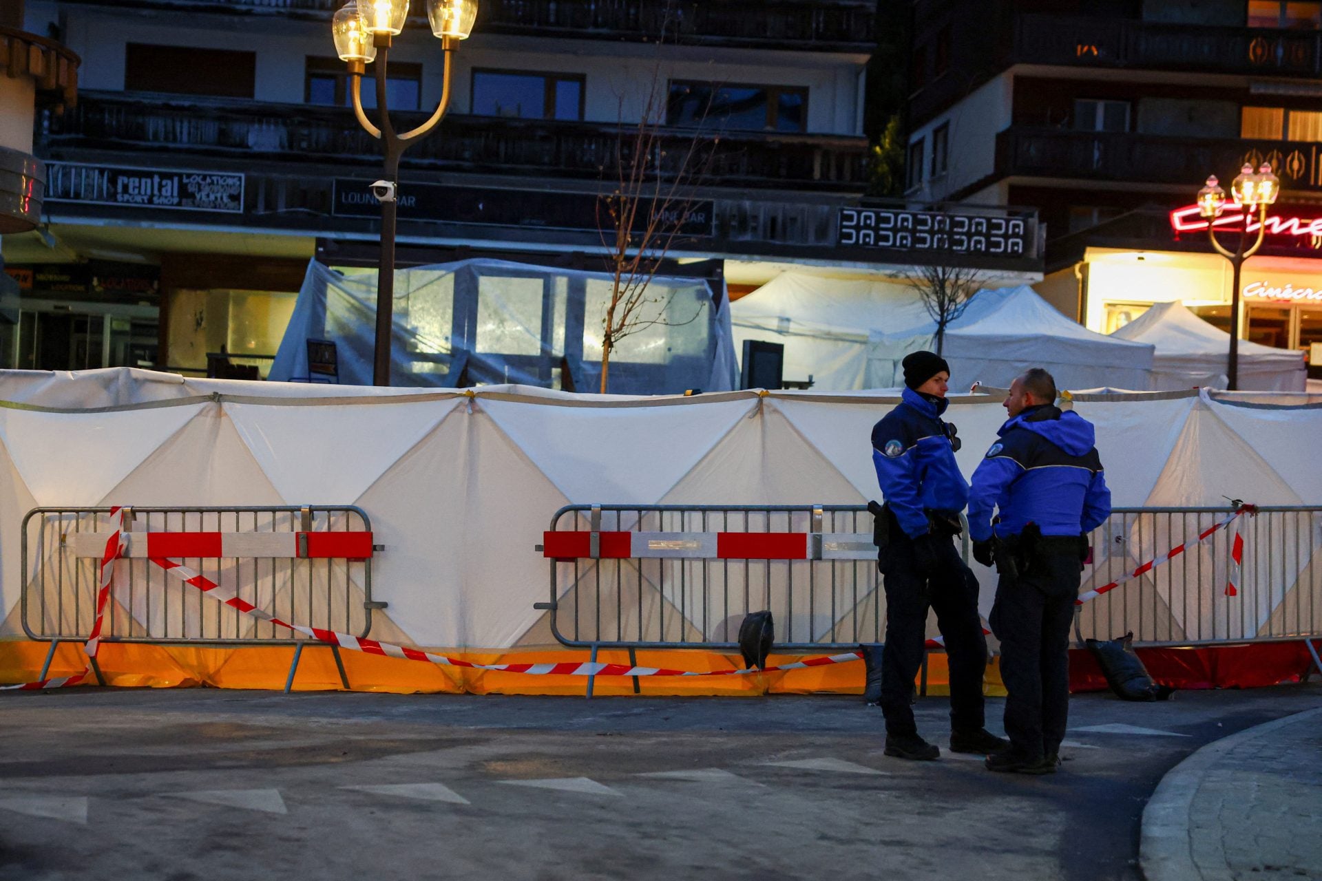 Κραν-Μοντανά: Αγνοείται 16χρονος που επέστρεψε στο μπαρ για να πάρει το σακάκι του