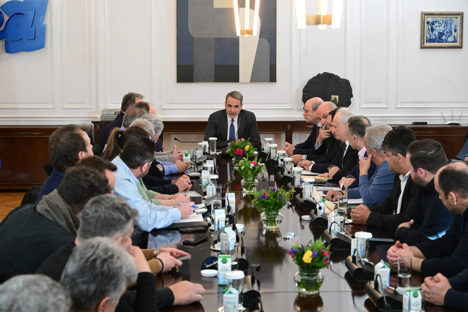 Με διευθετήσεις α λα καρτ για το θέμα του ΑΤΑΚ και λίγο από ΔΕΗ – Πετρέλαιο