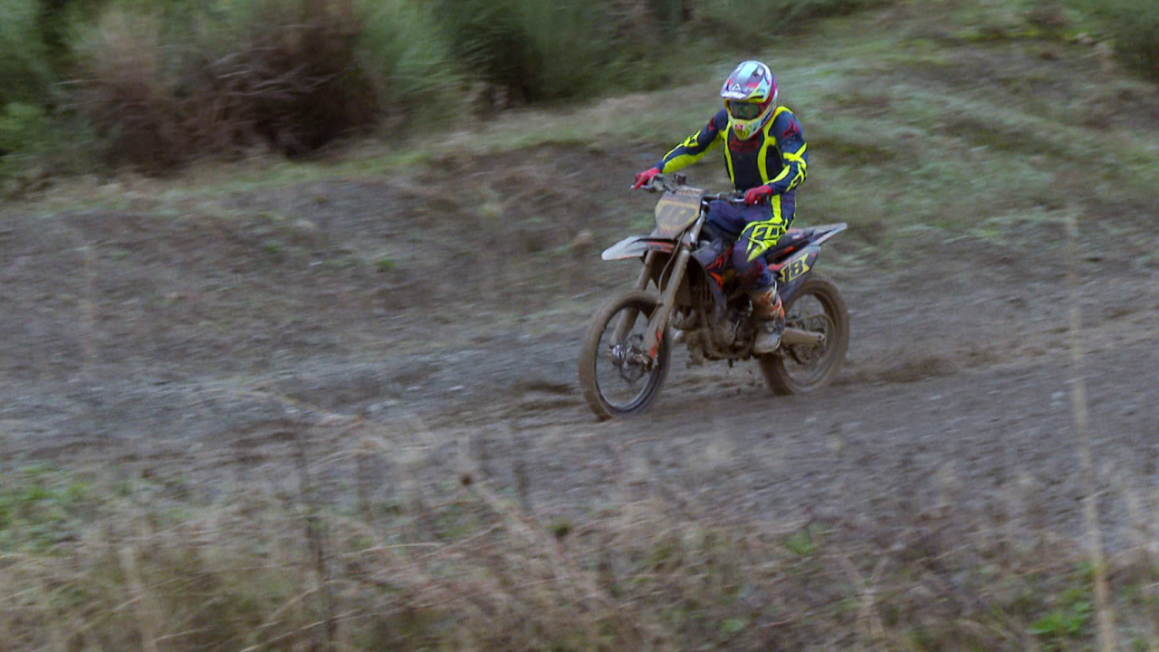 Κάνουμε βόλτα στην πίστα motocross της Σπερχειάδας και γνωρίζουμε έναν 13χρονο αναβάτη