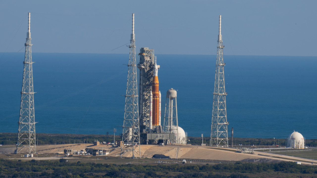 NASA: Αναβολή της εκτόξευσης επανδρωμένης αποστολής προς τη Σελήνη λόγω του ψύχους