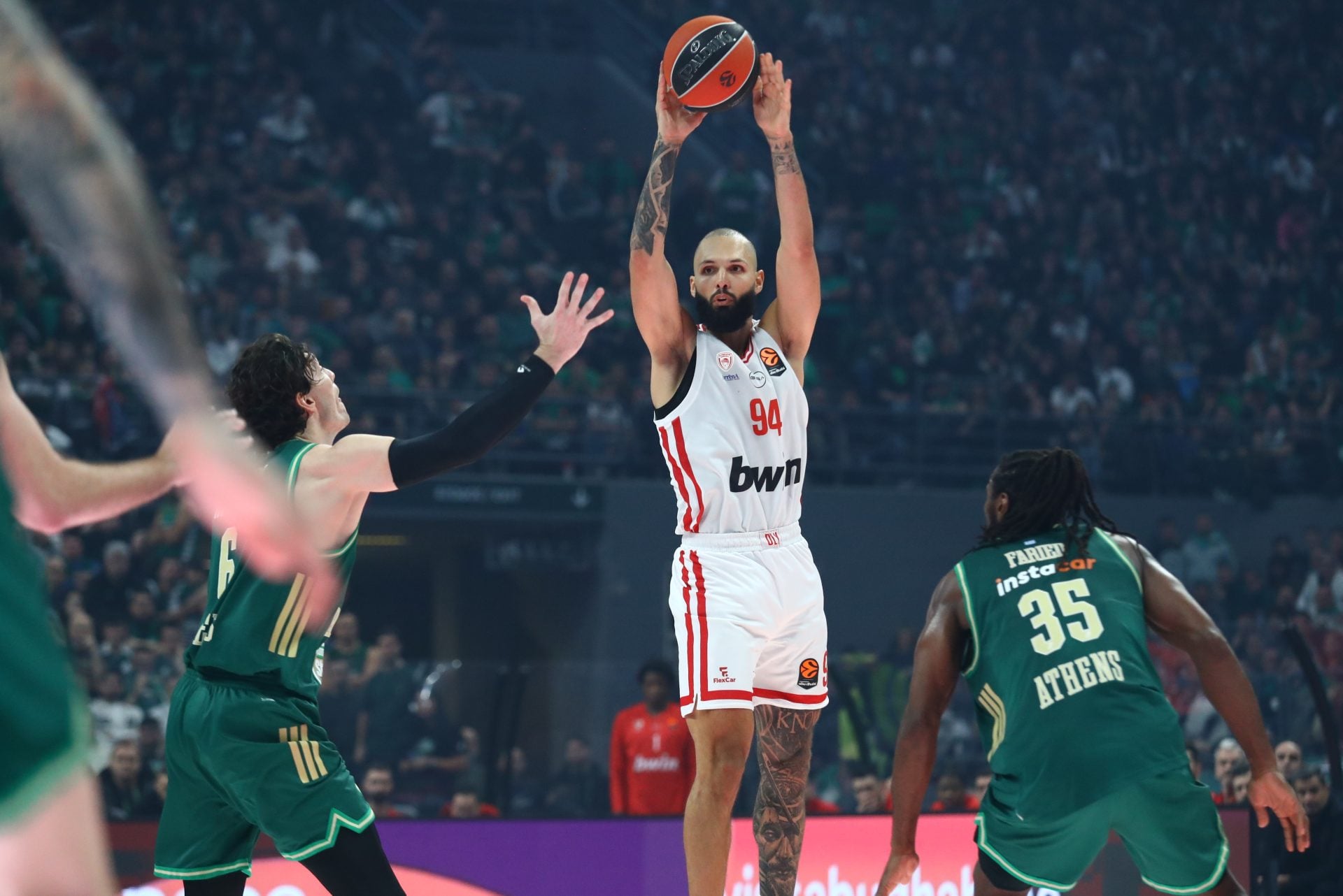 Ο Ολυμπιακός πήρε το ελληνικό ντέρμπι της Euroleague