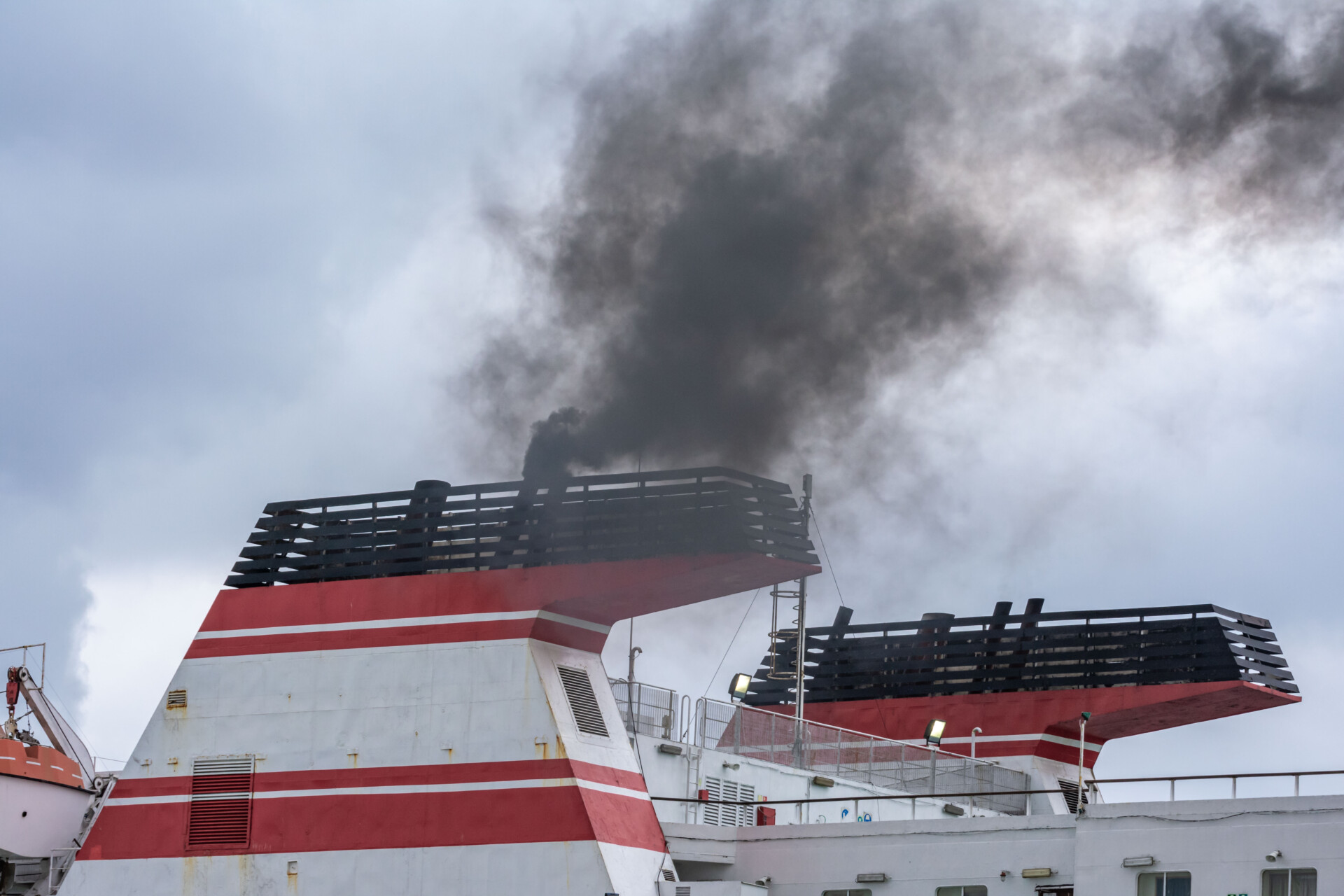 «Εκτοξεύεται» το κόστος των εκπομπών CO2