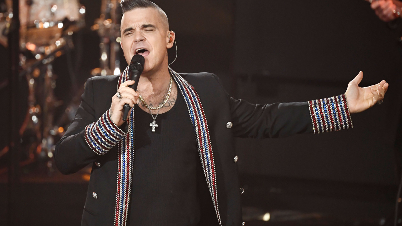 Ο Ρόμπι Γουίλιαμς ξεπέρασε τους Beatles σε άλμπουμ κορυφής στο Ηνωμένο Βασίλειο