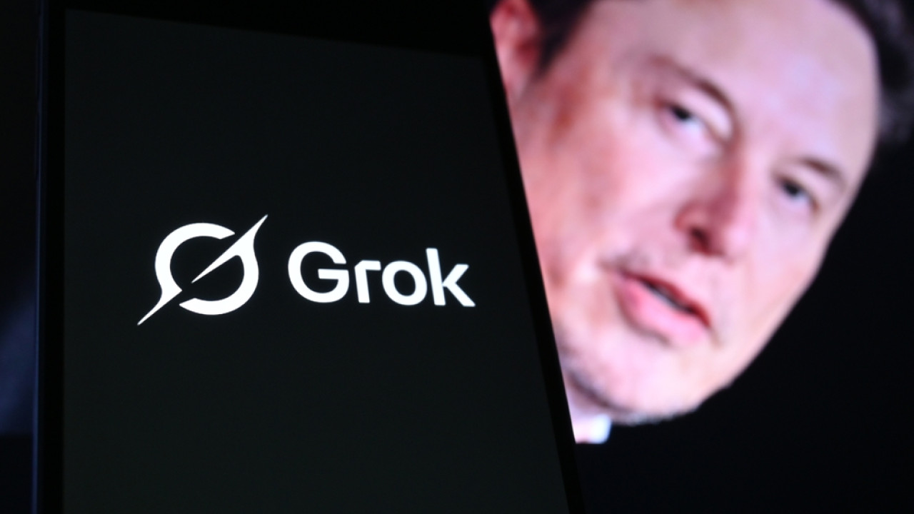 Grok: Έρευνα από την Ofcom για τις σεξουαλικού χαρακτήρα εικόνες του chatbot της AI