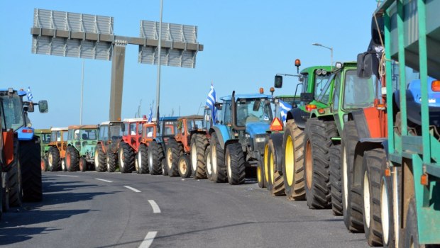 Μέγαρο Μαξίμου: Τι επιδιώκει από τη συνάντηση της Τρίτης με τους αγρότες