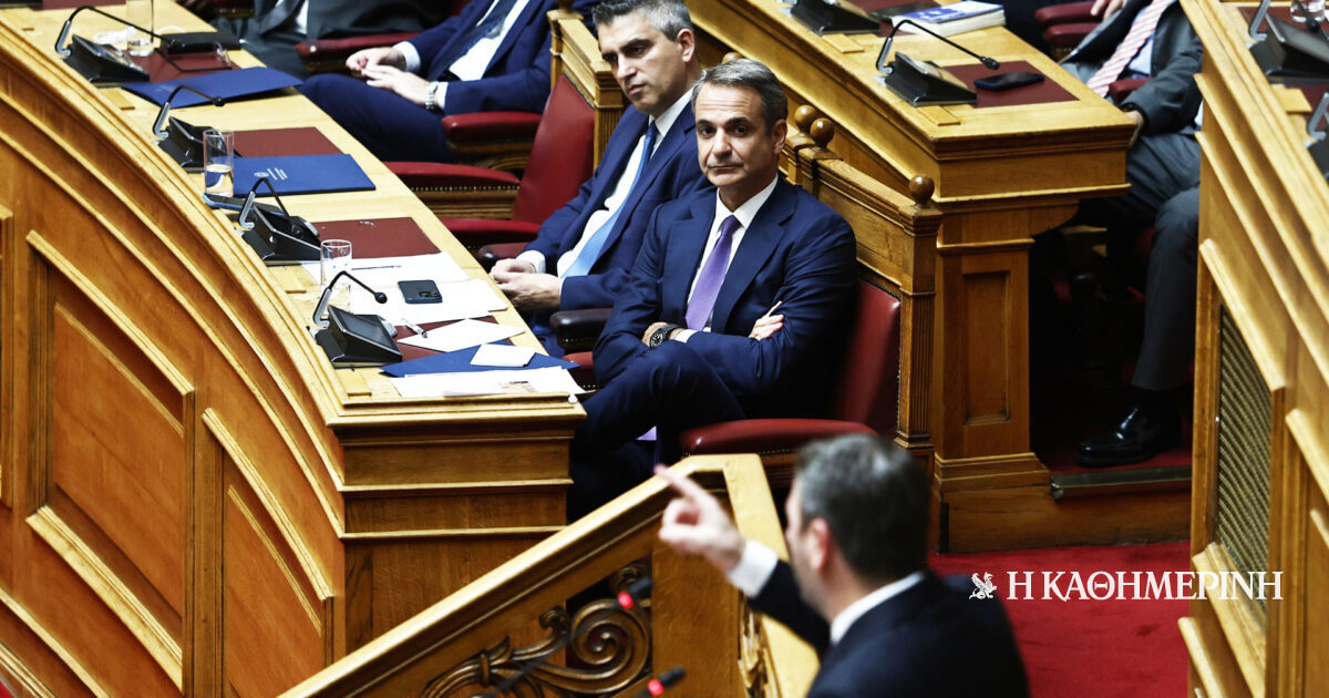 Κυβέρνηση: Δύσκολες ασκήσεις συναίνεσης