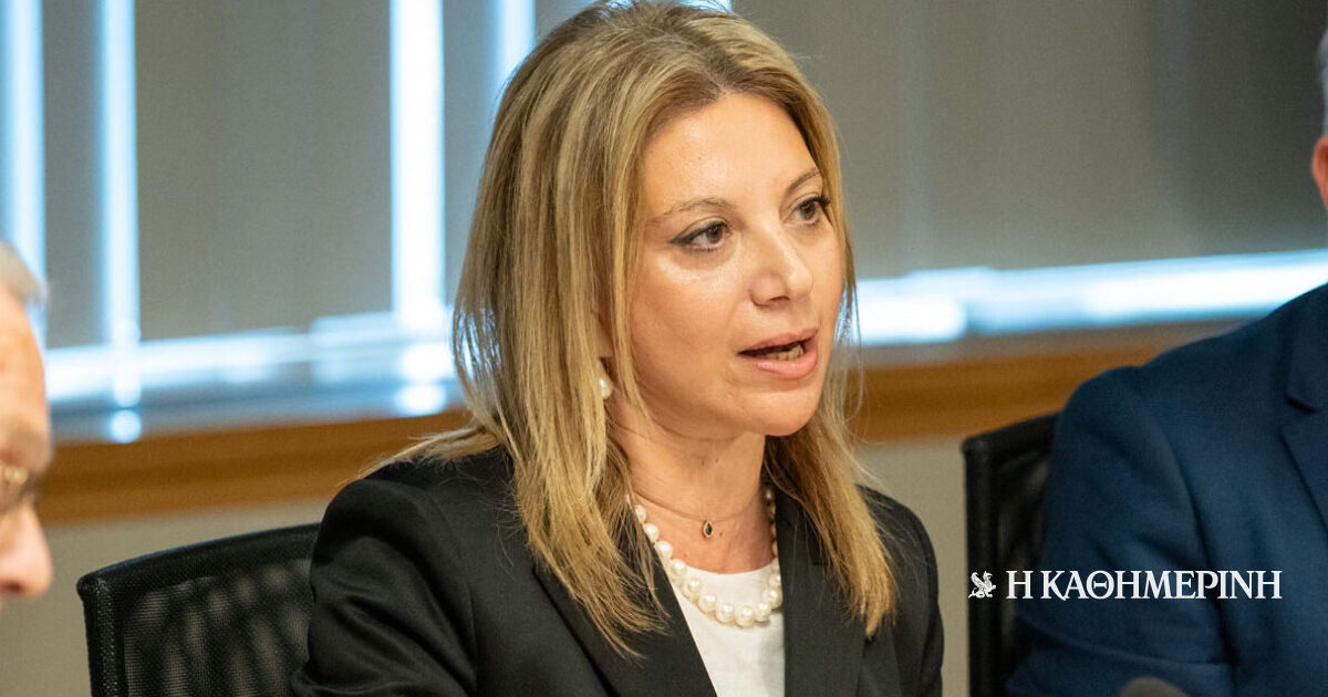 Σταθμίζουν τα νέα δεδομένα για κόμμα Καρυστιανού