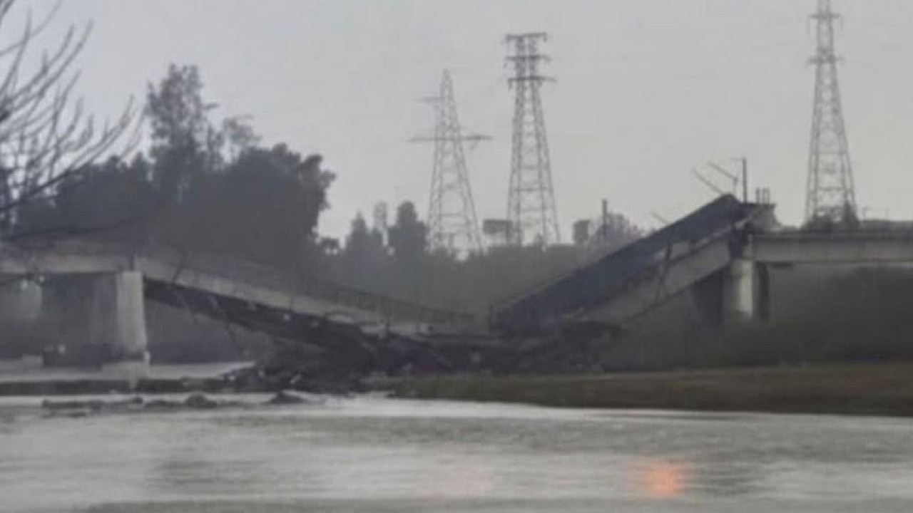 Συρία: Καταστροφή δύο γεφυρών στη Ράκα από Κούρδους μαχητές