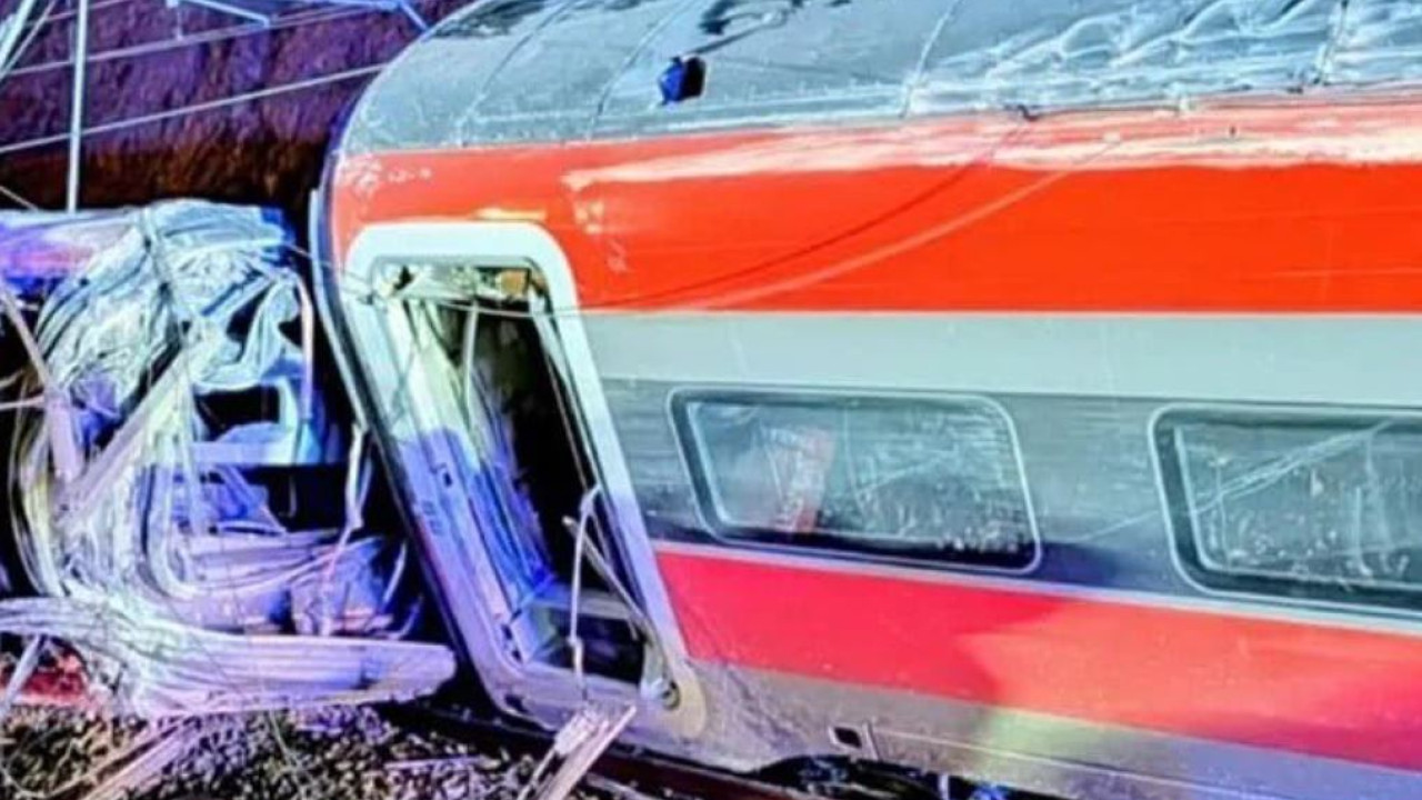 Υπέκυψε επιβάτης ο οποίος είχε τραυματιστεί στο σιδηροδρομικό δυστύχημα στην Ισπανία - Στους 46 οι νεκροί