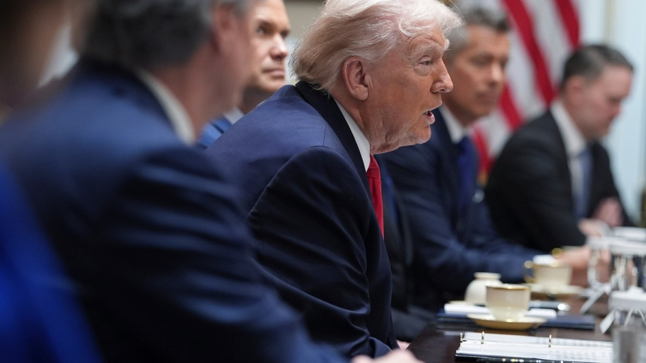 Τραμπ: «Ο Πούτιν συμφώνησε σε κατάπαυση πυρός για μια εβδομάδα»