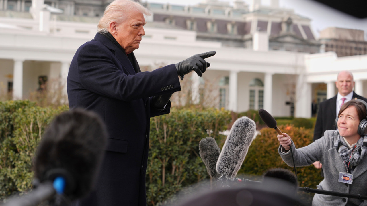 Τραμπ: «Κανείς δεν με έπεισε να μην επέμβω στο Ιράν. Μόνος μου το αποφάσισα»