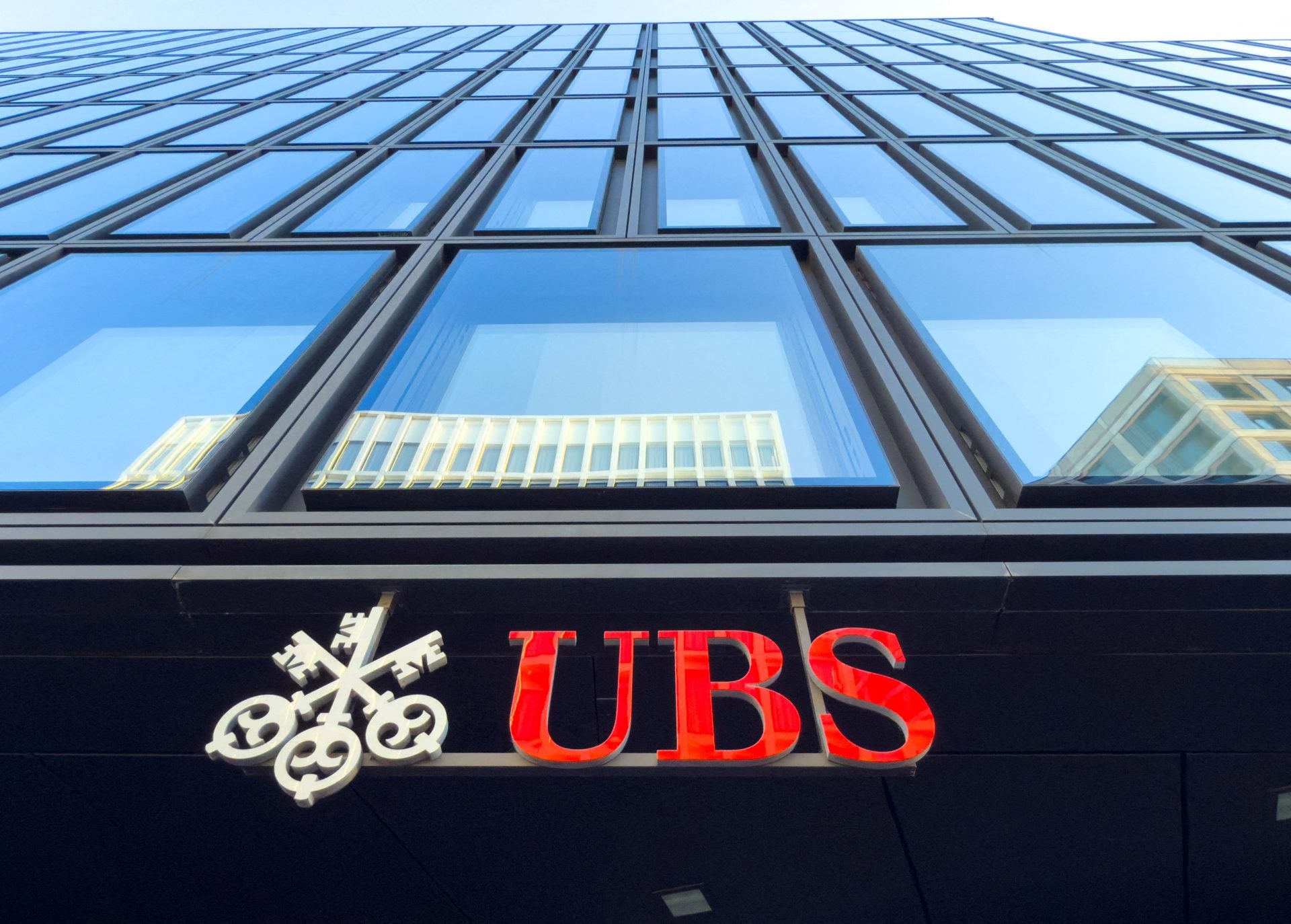 Η UBS διερευνά επενδύσεις σε κρυπτονομίσματα για επιλεγμένους πελάτες ιδιωτικών τραπεζών