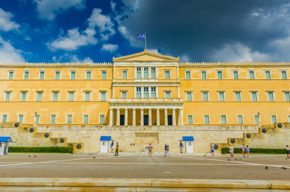 Ψηφιακό δελτίο αποστολής και ψηφιακό πελατολόγιο - Οι τελευταίες ερωτήσεις στη Βουλή