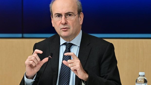 Χατζηδάκης: Προεκλογικές υποσχέσεις με φόντο τη ΔΕΘ