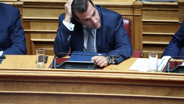 Πλεύρης προαναγγέλει δράσεις... άλλου υπουργείου