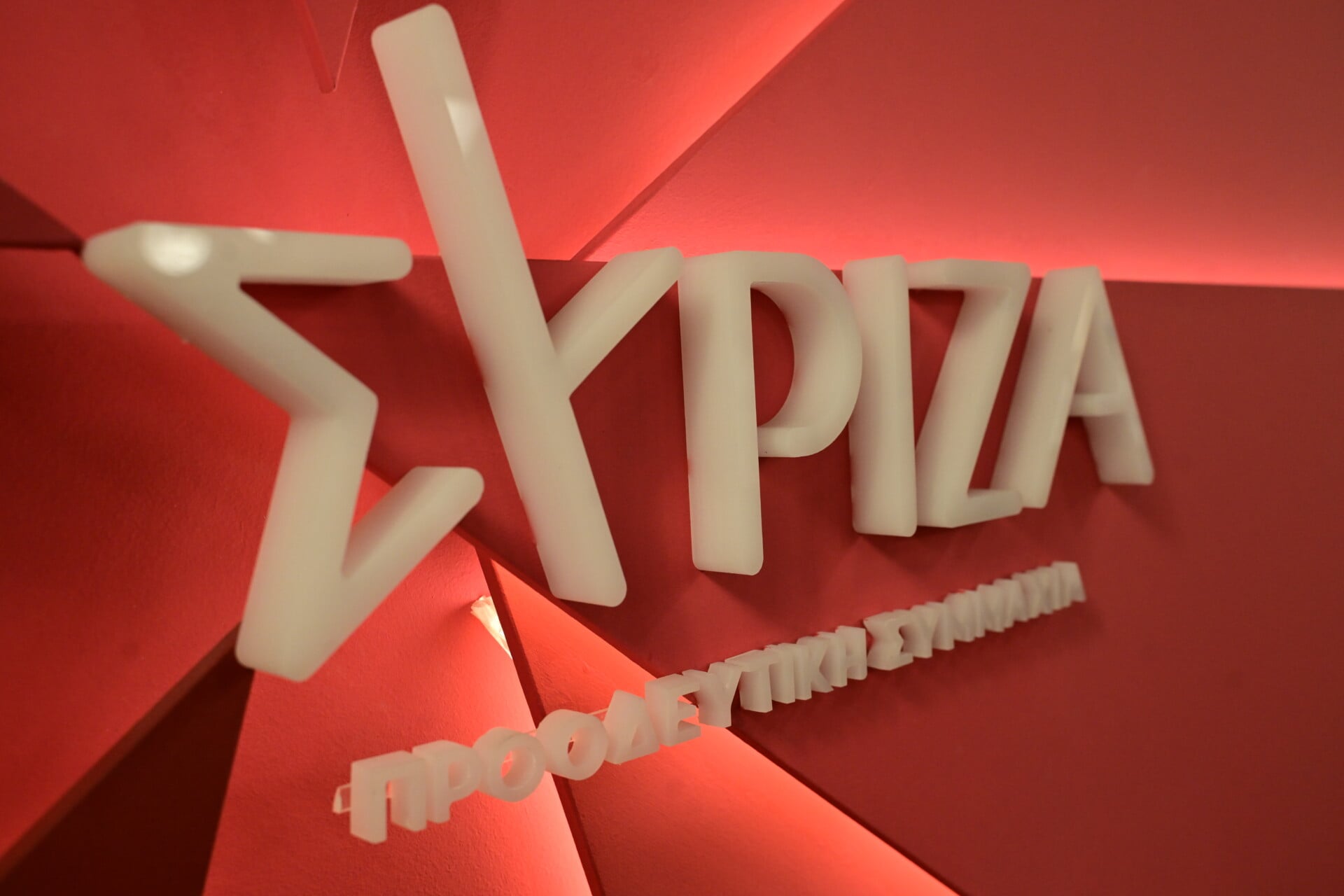 «Η δουλειά του υπουργού Υγείας δεν είναι να δίνει διαταγές για συλλήψεις, ούτε να απειλεί γιατρούς»