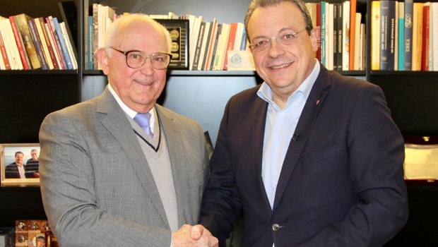 Φάμελλος: Δημοκρατικό καθήκον η αλληλεγγύη στον λαό της Κούβας - Δικαίωμα των λαών να ορίζουν το μέλλον τους
