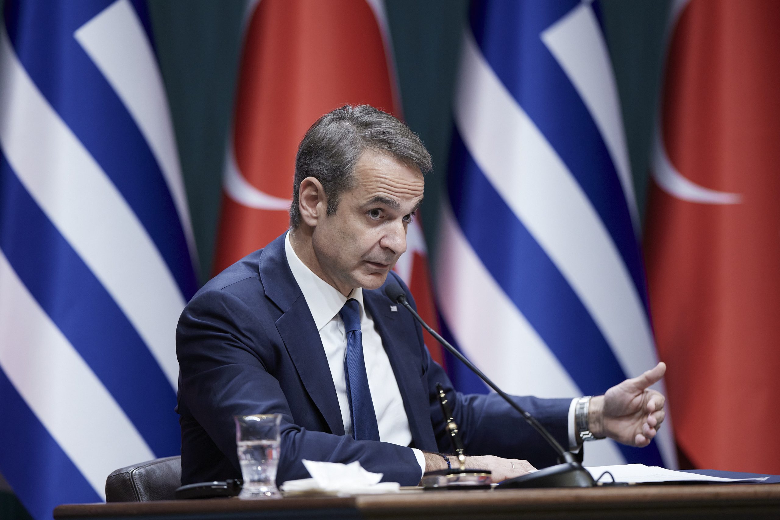 Γιατί το Μαξίμου σηκώνει σημαία «υπεύθυνου πατριωτισμού» στα «ήρεμα νερά» - Απαντήσεις (και) στον Σαμαρά
