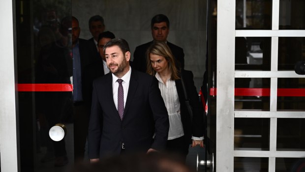 Αποκάλυψη in: Η μπάλα στην εξέδρα από την ΑΔΑΕ για τους λόγους παρακολούθησης Ανδρουλάκη από την ΕΥΠ