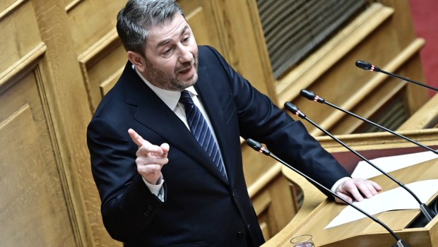 Δική του πρόταση για τη συνταγματική αναθεώρηση θα καταθέσει το ΠΑΣΟΚ - Υπερπλειοψηφίες στη δεύτερη Βουλή