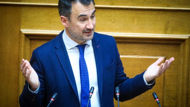 Χαρίτσης: Καμία ανοχή στη μετατροπή της Βουλής σε πλυντήριο των σκανδάλων Μητσοτάκη