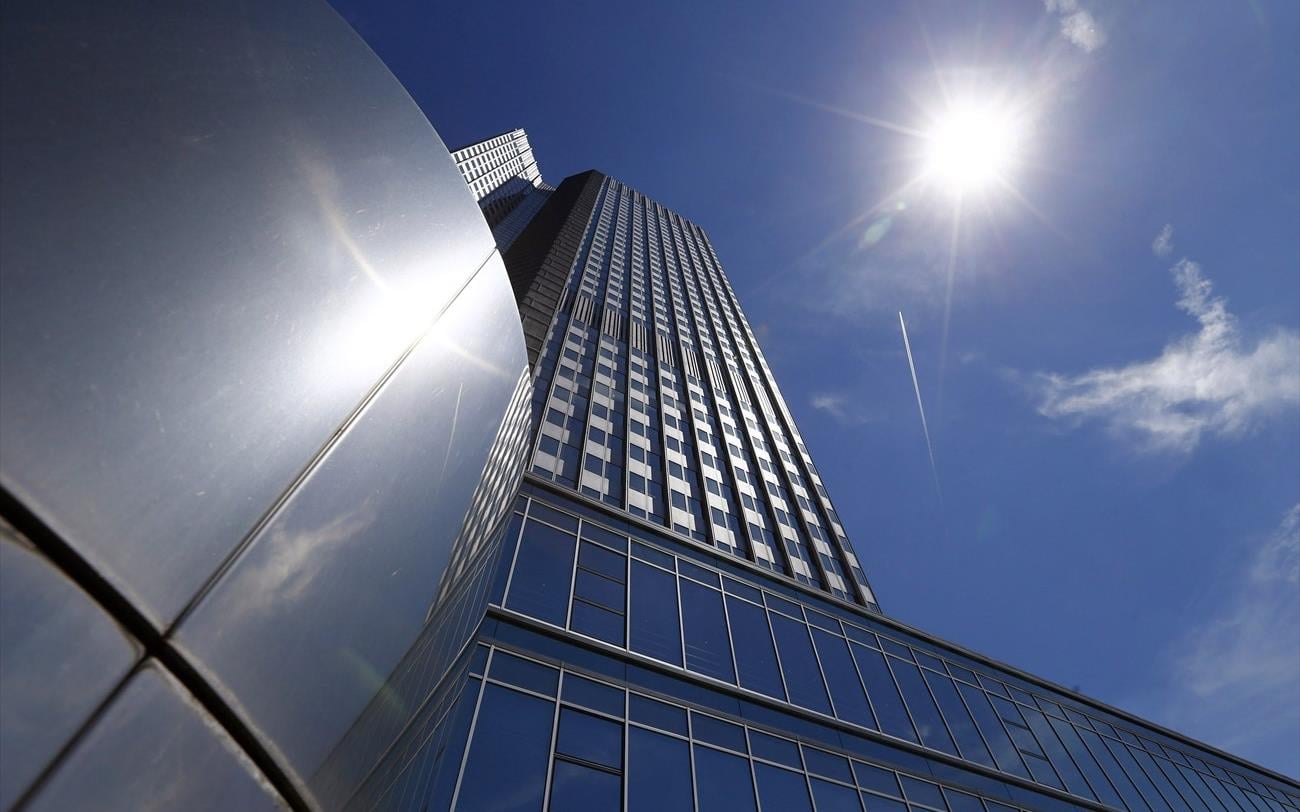 Η ΕΚΤ τιμώρησε την JP Morgan με το μεγαλύτερο πρόστιμο που έχει επιβάλει η κεντρική τράπεζα