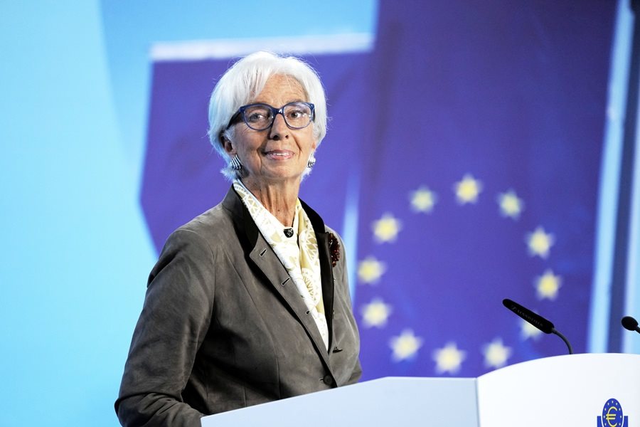 Πριν τις εκλογές Γαλλίας ψάχνει τον διάδοχο της Λαγκάρντ η ΕΚΤ