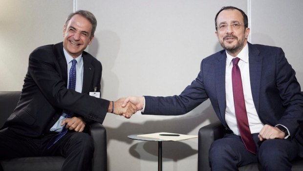 Τηλεφωνική επικοινωνία Μητσοτάκη - Χριστοδουλίδη ενόψει της συνάντησης με τον Ερντογάν