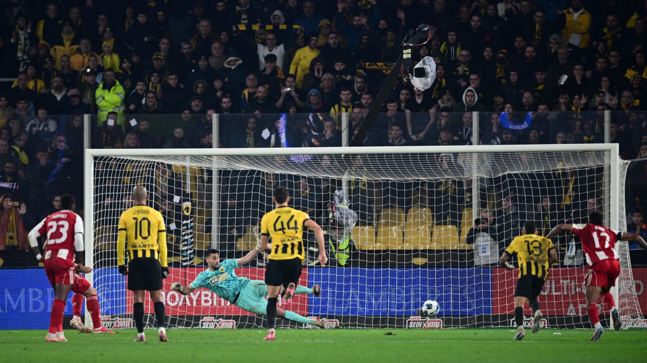 ΑΕΚ: Δημοσίευσε βίντεο με τις «21 λάθος διαιτητικές αποφάσεις» του Μάκελι - Μιλάει για «σφαγή»